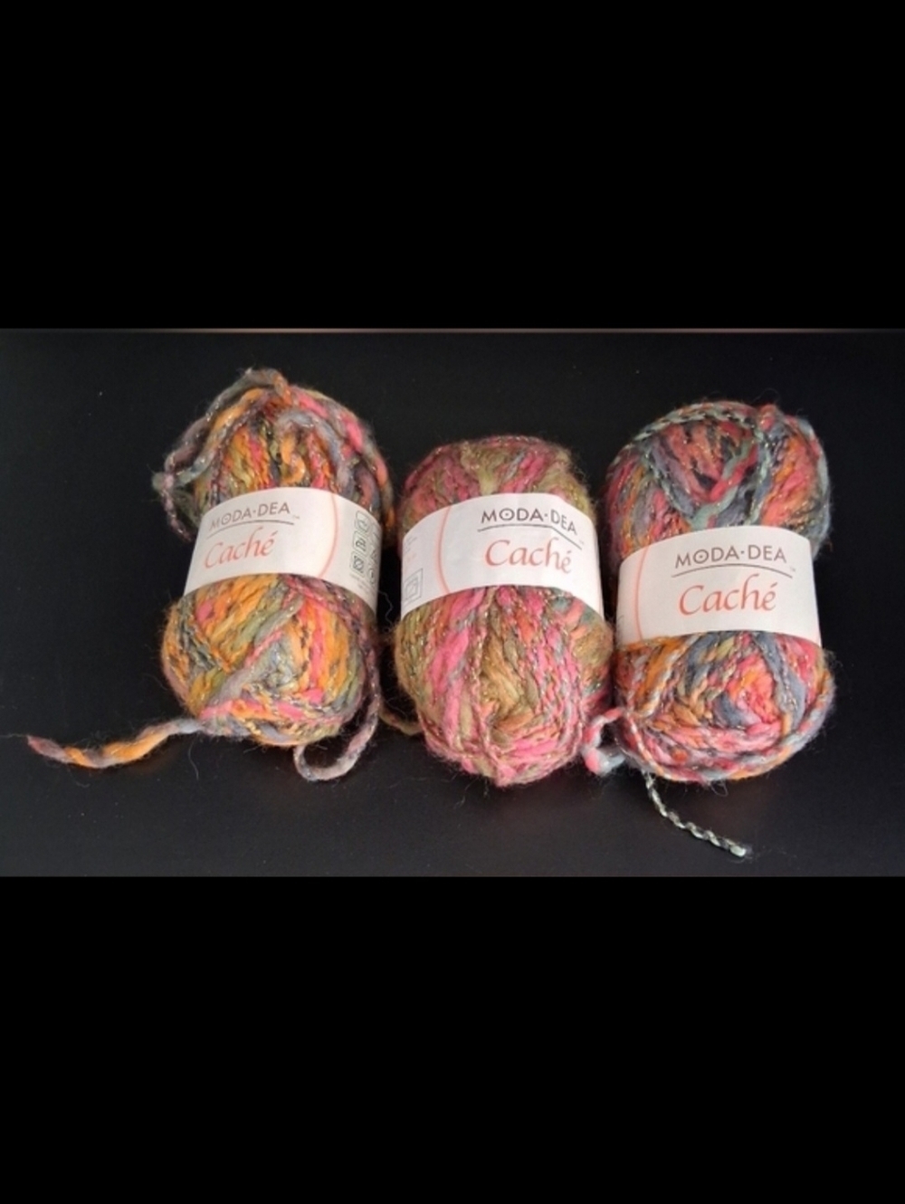 NWT Vintage Moda Dea Cache Wink & Smartie Rainbow Wool Blend Knit Yarn